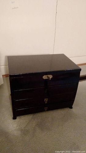 Lot #127 (1 of 11)
