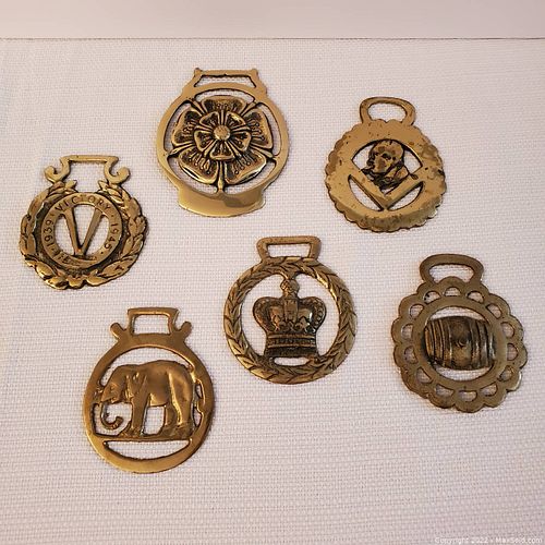 Lot #32 (1 of 4)