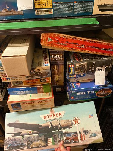 Lot #405 (1 of 11)