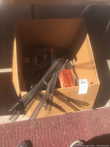 Lot #206 (1 of 6)