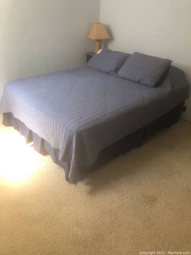 Lot #304 (1 of 6)