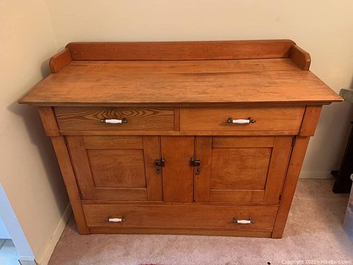 Lot #487 (1 of 12)