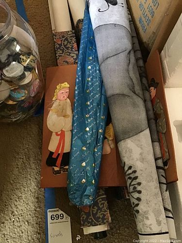 Lot #699 (1 of 14)