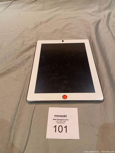 Lot #101 (1 of 3)
