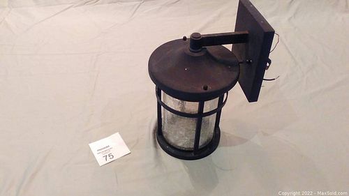 Lot #75 (1 of 7)