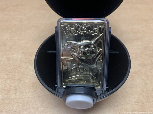 Pokemon Special Edition 23 Karat Gold Plated Trading Card & Ball (1 of 8)