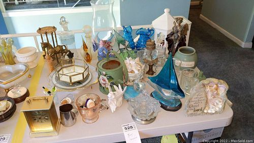 Lot #528 (1 of 17)