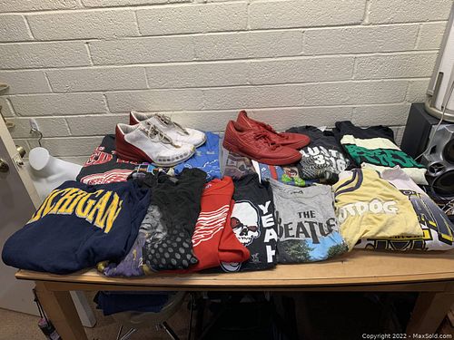 Large Lot Of Used Men's Shirts & 2 Pair Of Shoes  (1 of 17)