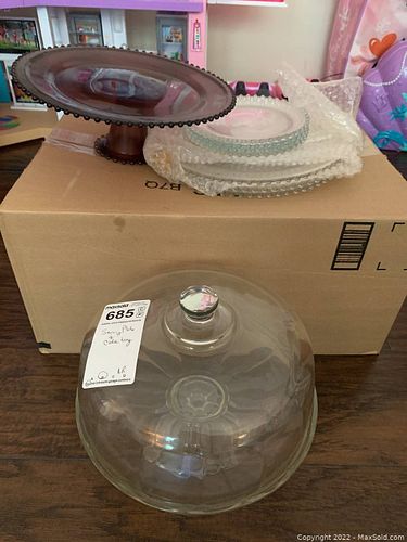 Lot #685 (1 of 12)
