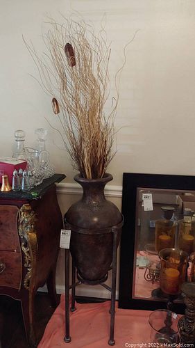 Lot #661 (1 of 10)