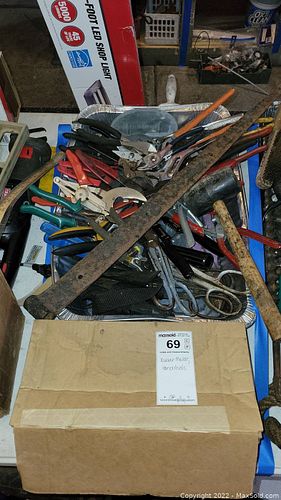 Lot #69 (1 of 8)