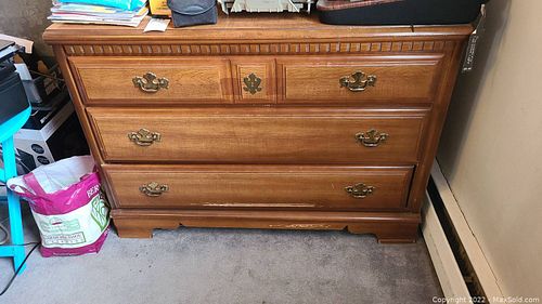 Lot #239 (1 of 10)