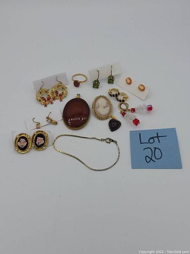 Lot #20 (1 of 5)