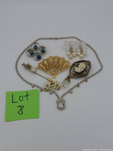 Lot #8 (1 of 5)