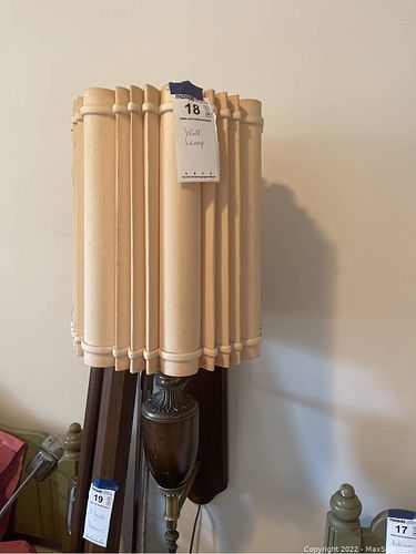 Lot #18 (1 of 10)