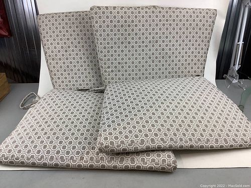 Lot #46 (1 of 7)