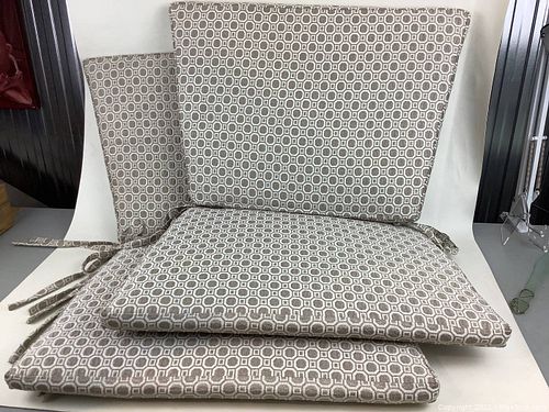 Lot #47 (1 of 7)