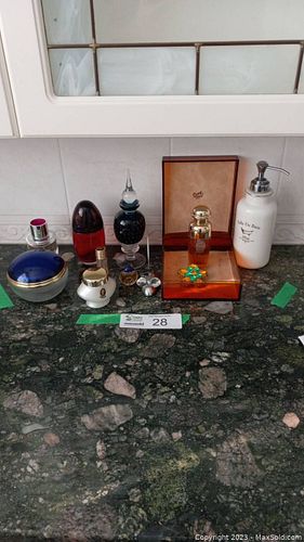 Lot #28 (1 of 17)