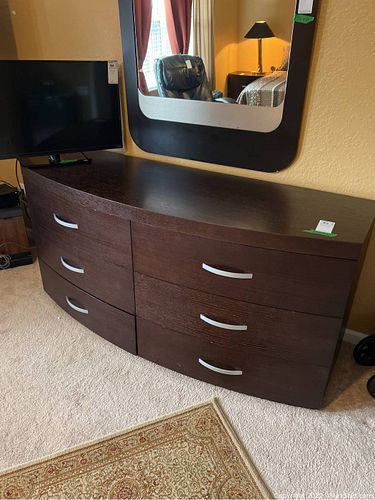 Lot #82 (1 of 9)