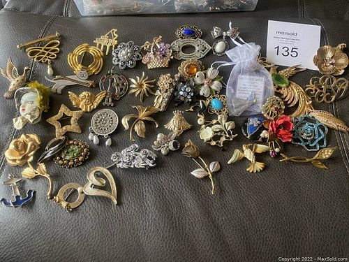 Lot #135 (1 of 4)