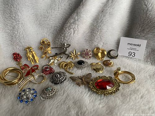 Lot #93 (1 of 6)