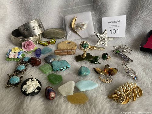 Lot #101 (1 of 8)
