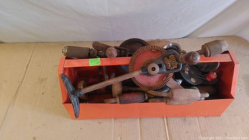 Lot #113 (1 of 8)