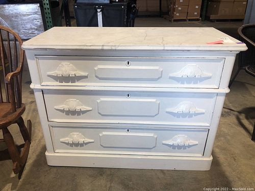 Lot #784 (1 of 11)