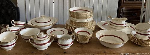 Lot of 64 Pieces of Vintage England Dishes (1 of 8)