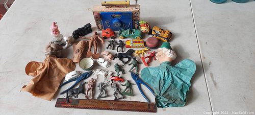 Lot #63 (1 of 6)