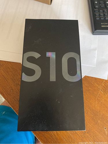 Lot #8 (1 of 4)