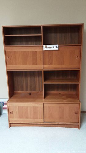 Lot #216 (1 of 9)