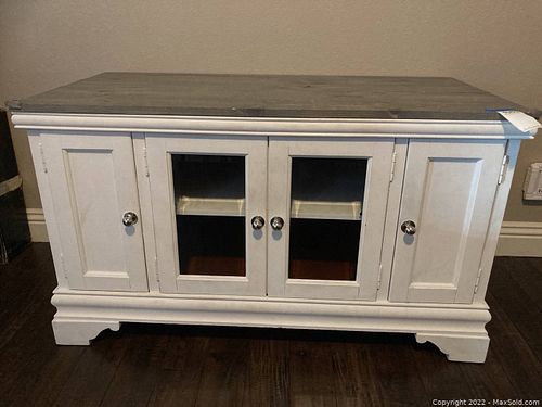 Lot #536 (1 of 10)