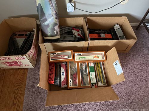 Lot #13 (1 of 12)