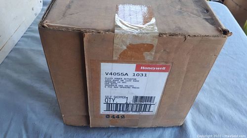 Lot #40 (1 of 4)