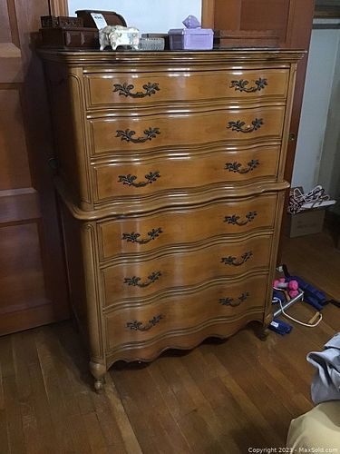 Lot #495 (1 of 11)