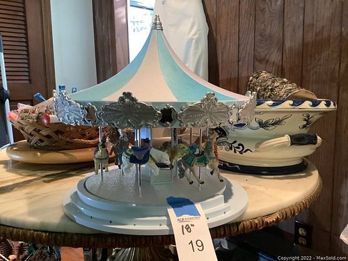 Lot #19 (1 of 3)
