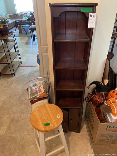 Lot #370 (1 of 10)
