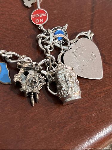 Lot #601 (1 of 5)