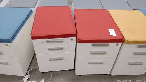 Lot #48 (1 of 9)