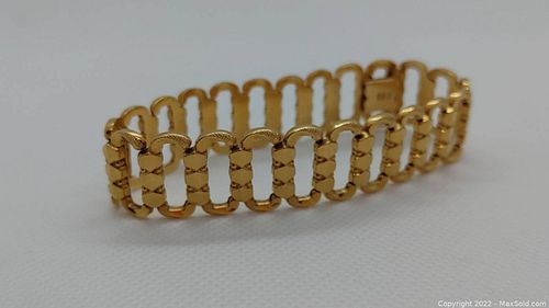 18K Yellow Gold Linked Bracelet (1 of 5)