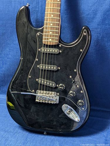 Lot #28 (1 of 11)
