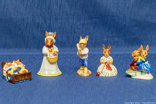 Lot #377 (1 of 7)