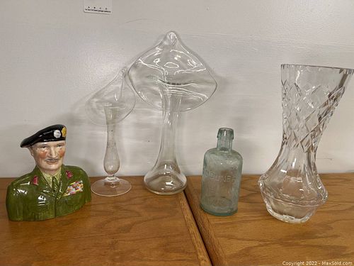 Lot #323 (1 of 9)