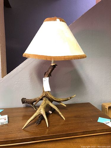 Lot #696 (1 of 7)