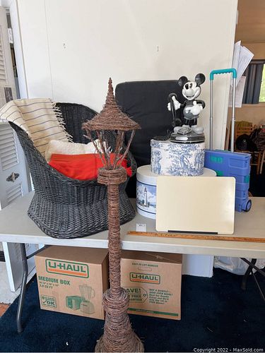 Lot #47 (1 of 6)