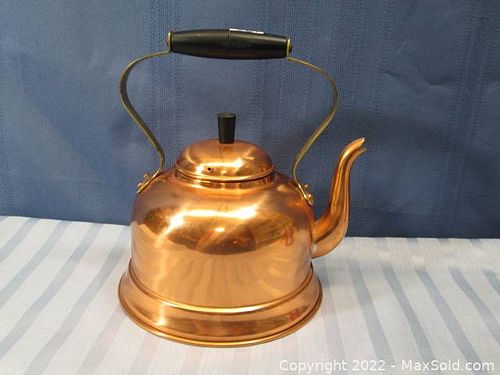 Copper Kettle Made in Portugal (1 of 8)