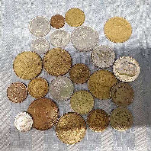 Lot of World Coins (1 of 11)