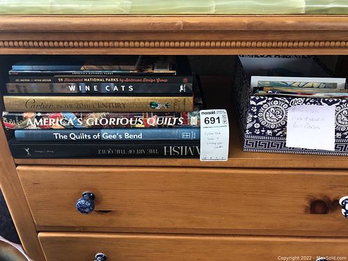 Lot #691 (1 of 12)