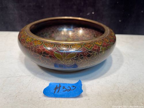 Lot #323 (1 of 2)